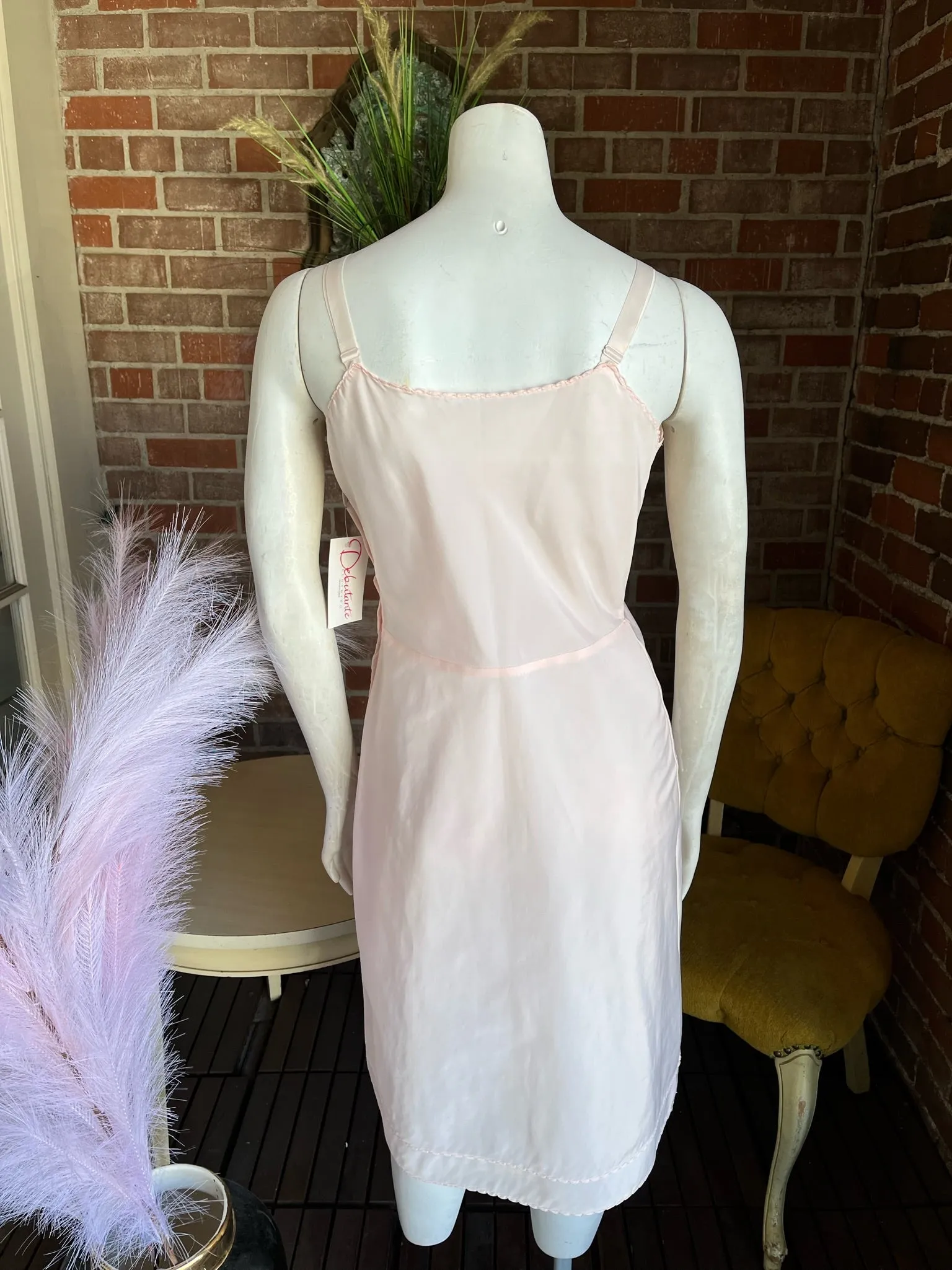 1940s Pink Taffeta Slip