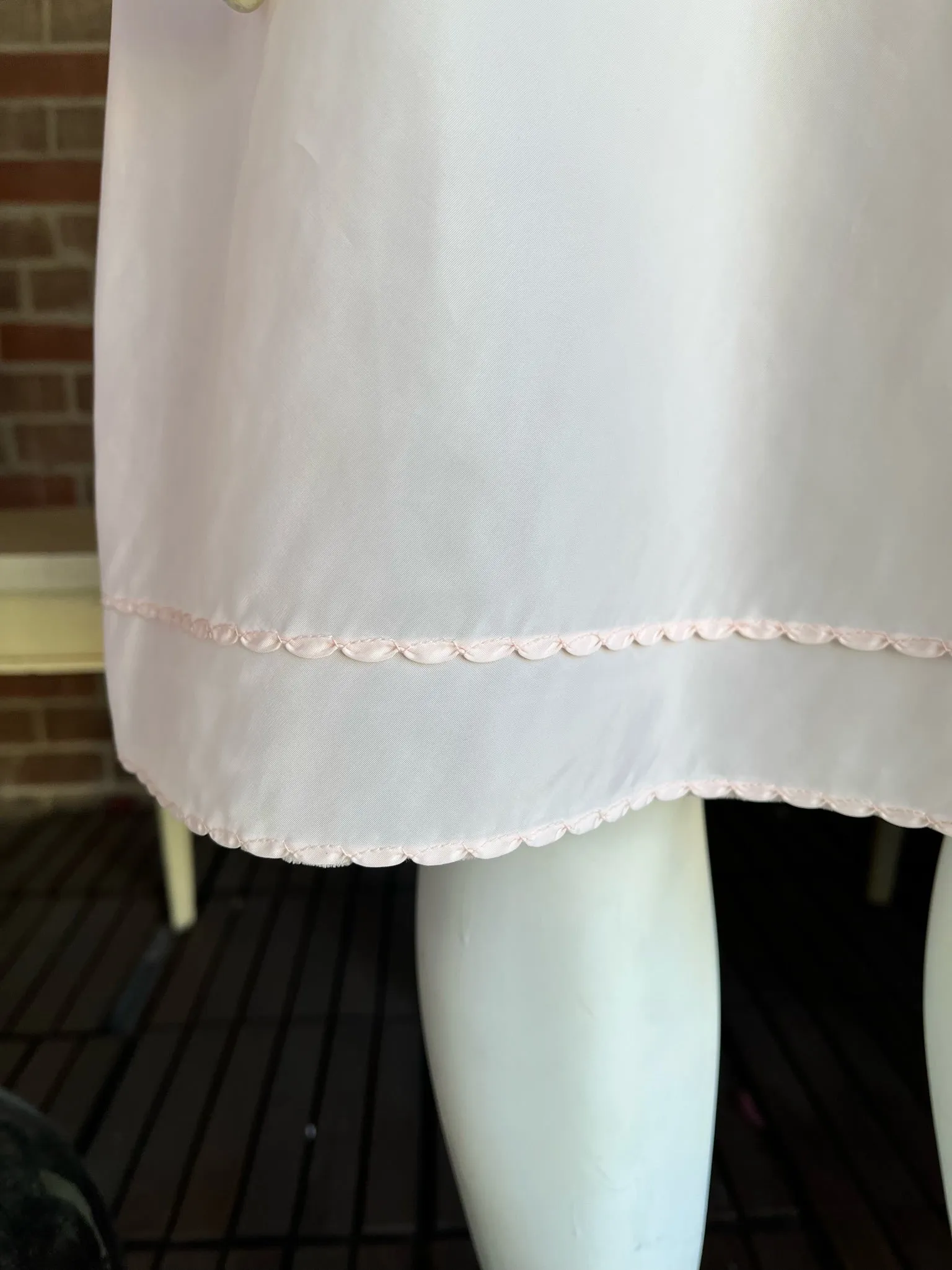 1940s Pink Taffeta Slip