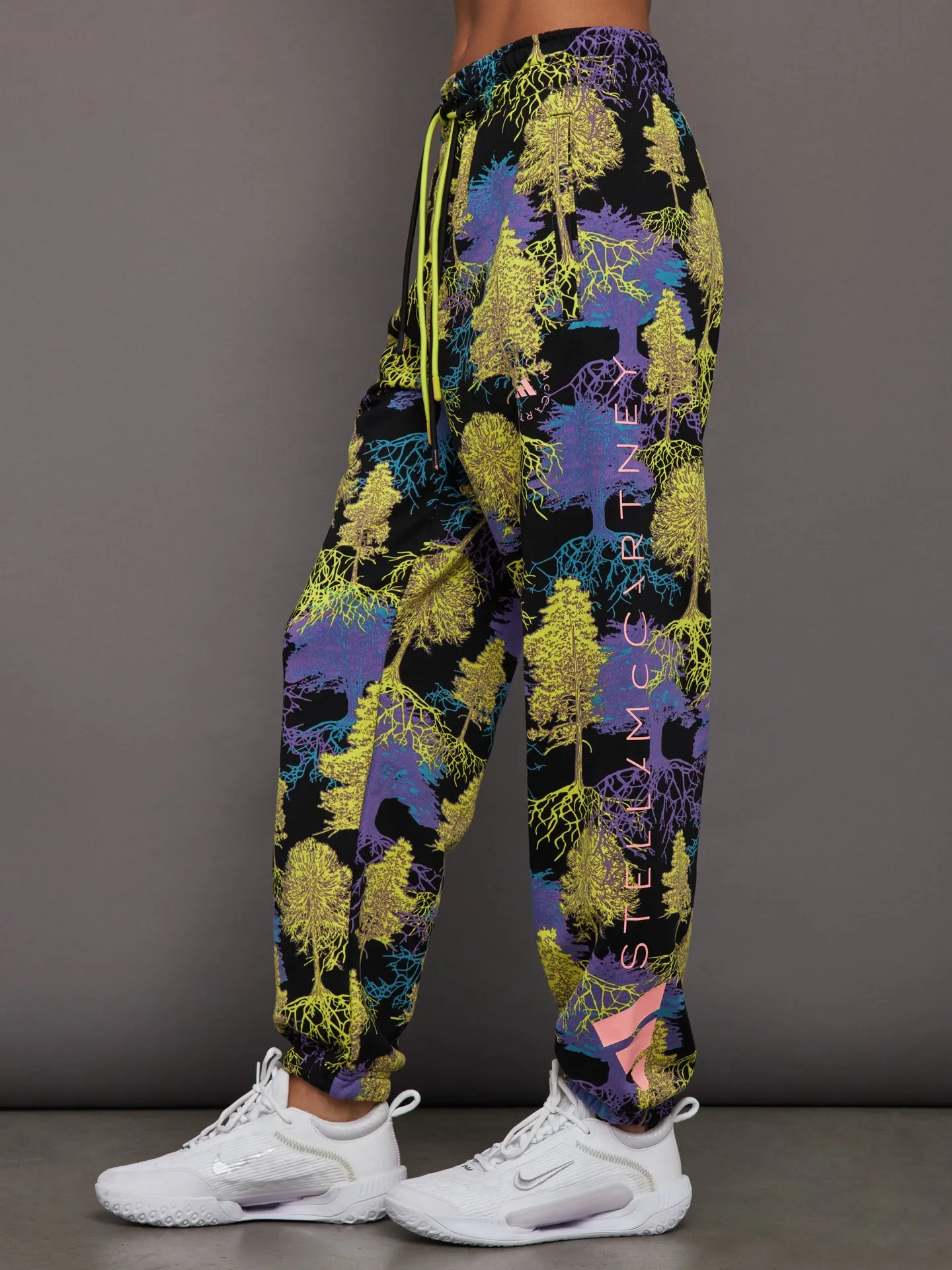 aSMC Sweatpant printed - black shock slime deep lilac blue bay-smc