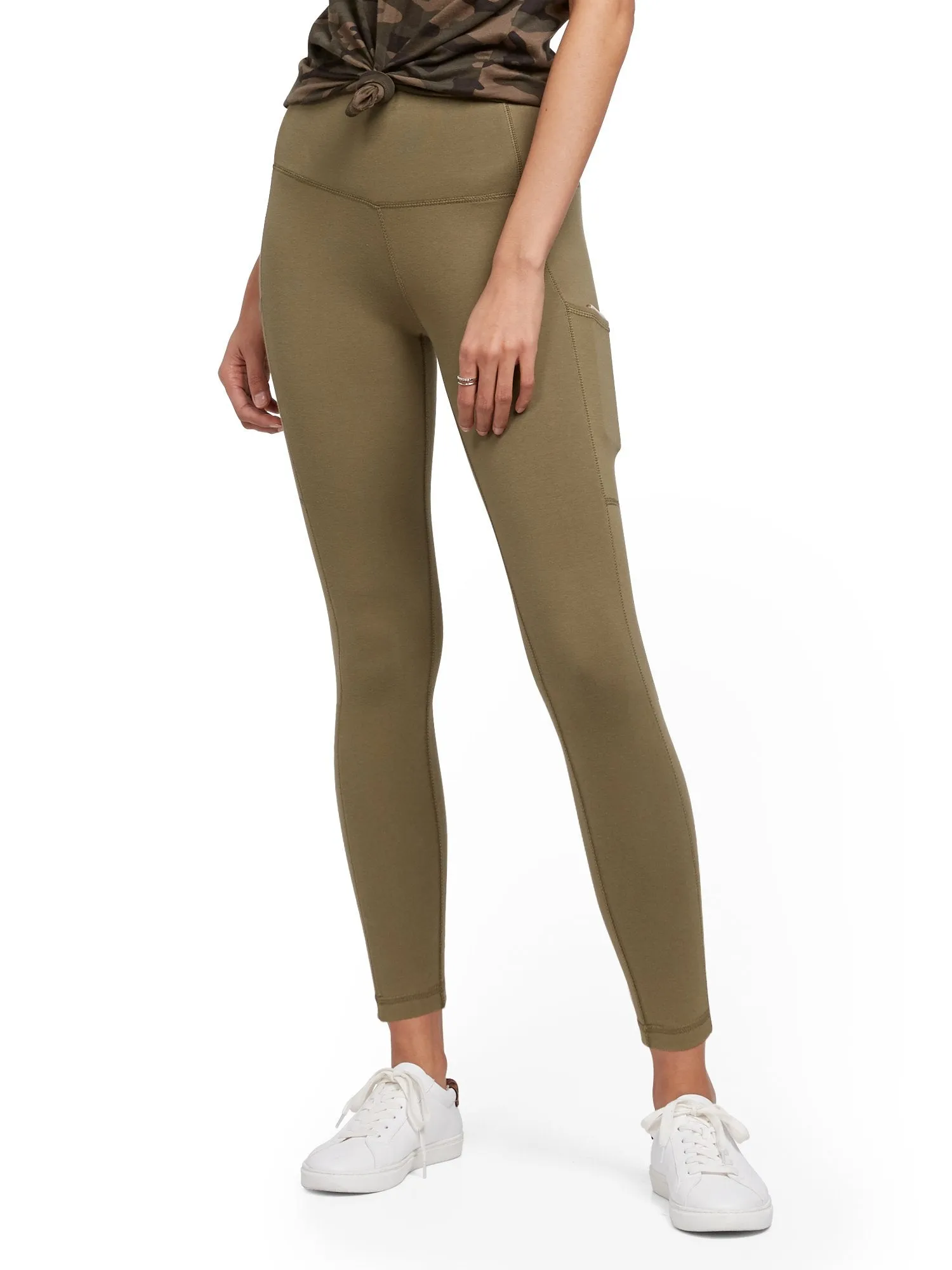 High-Waisted Capri Pocket Legging