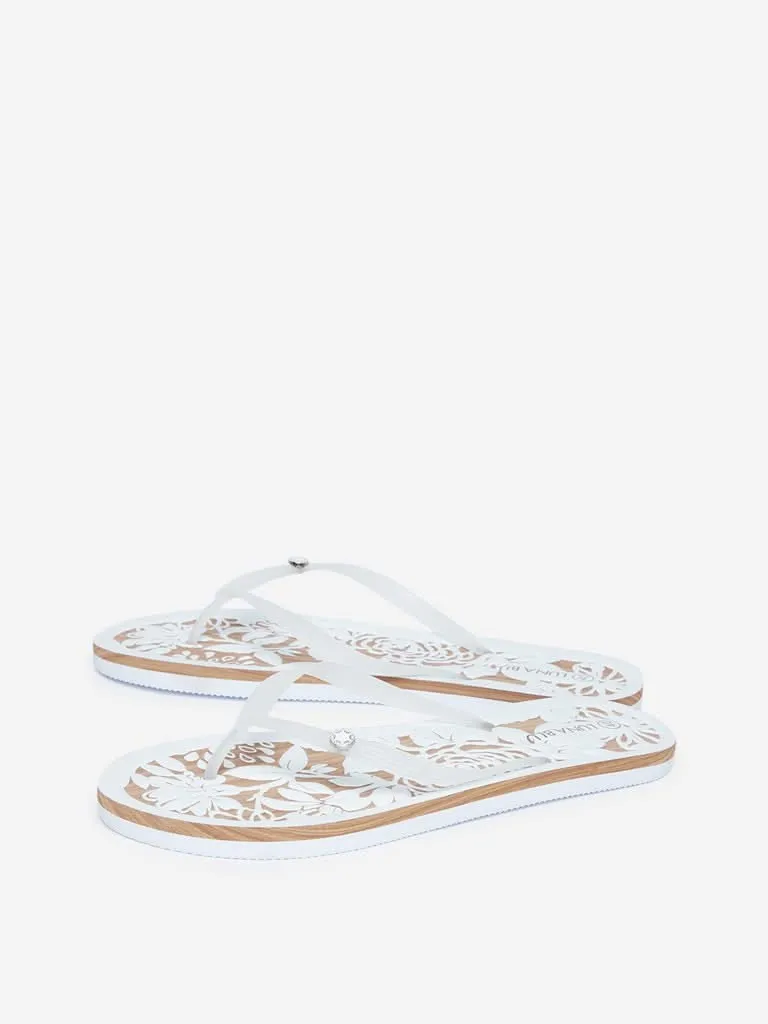 Luna Blu White Floral Flip-Flops