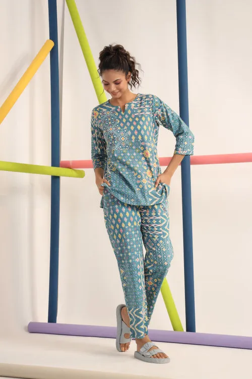 Patch Print on Cotton Light Blue Loungewear Top Set