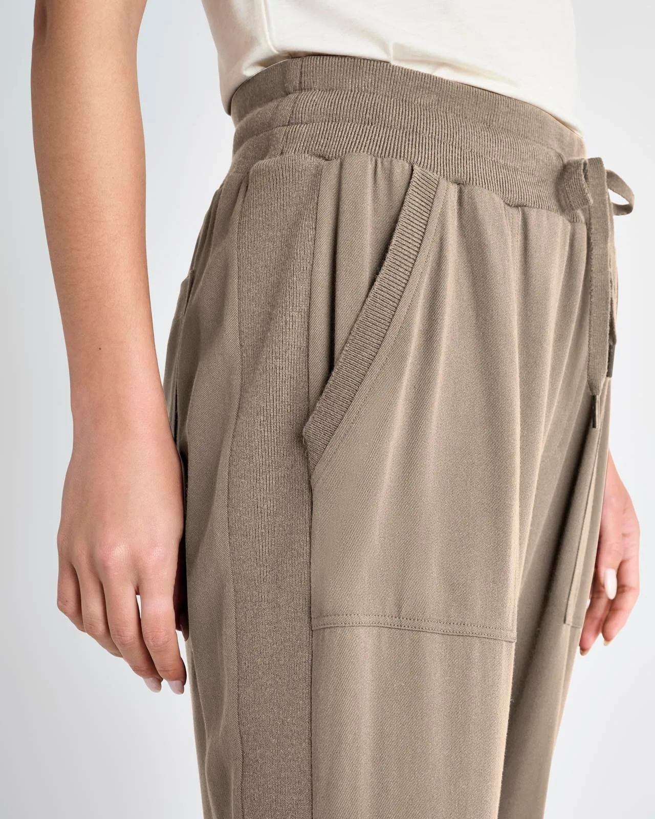 Rafe Straight Leg Pant