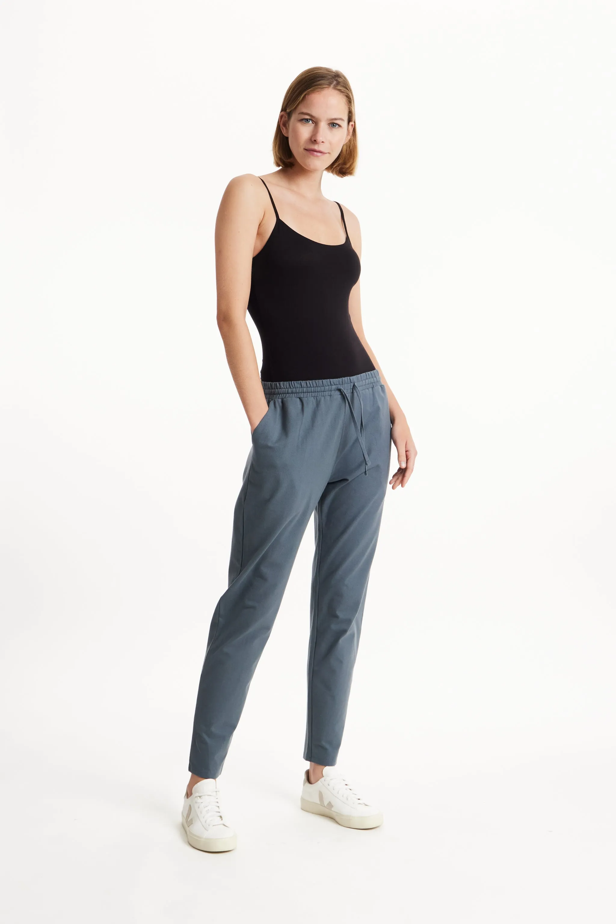 Sasha Trousers in Dark grey