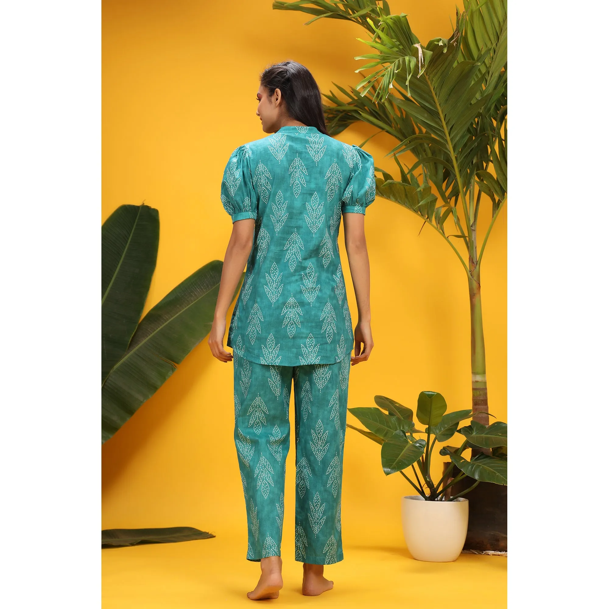 Shibori Tulips On Sea Green Loungewear Top Set