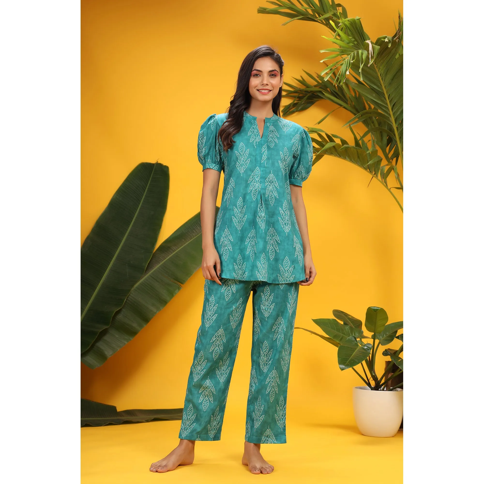 Shibori Tulips On Sea Green Loungewear Top Set