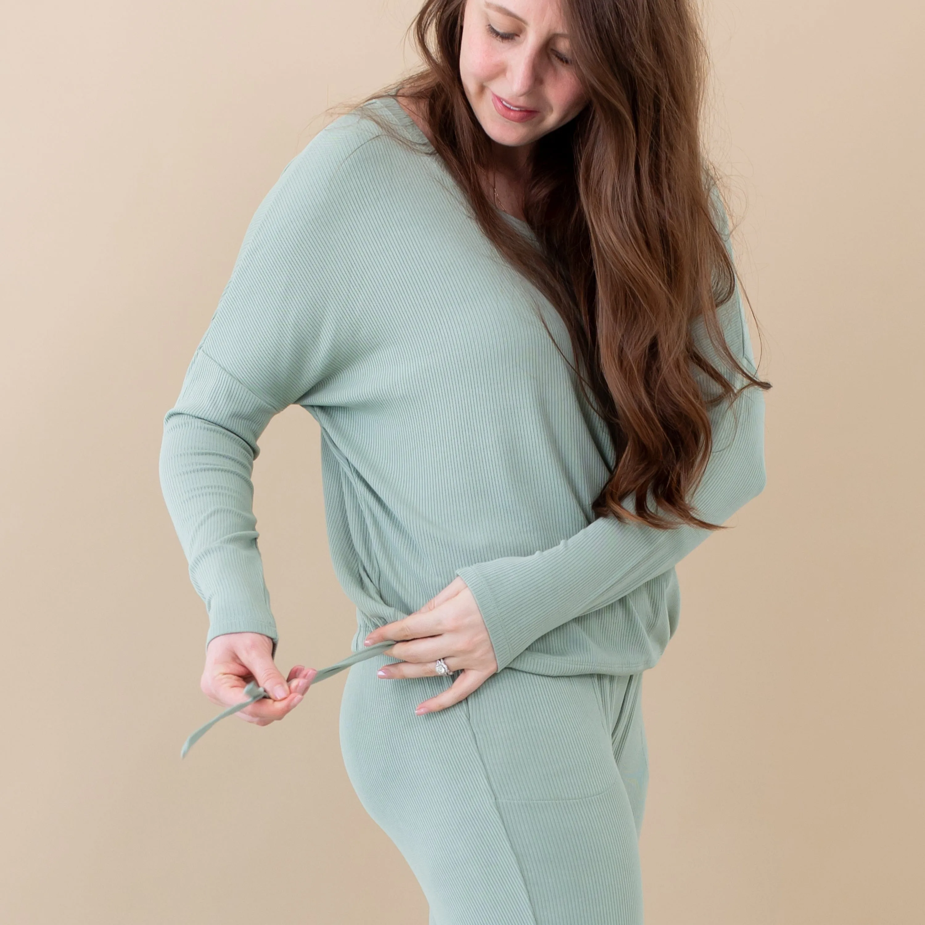 Women's Ribbed Long Sleeve Drop Shoulder Top in Thyme