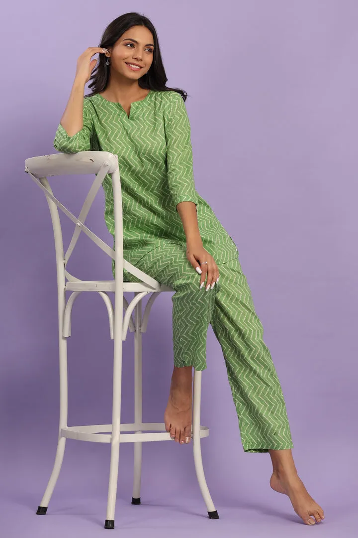 Zig zag Parallel Shibori on Green Cotton Loungewear Top Set