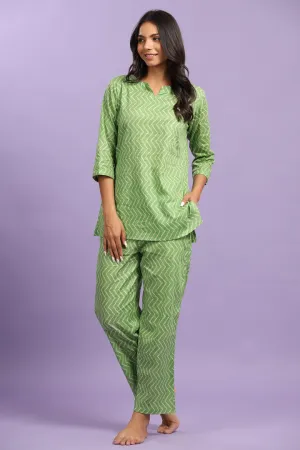 Zig zag Parallel Shibori on Green Cotton Loungewear Top Set